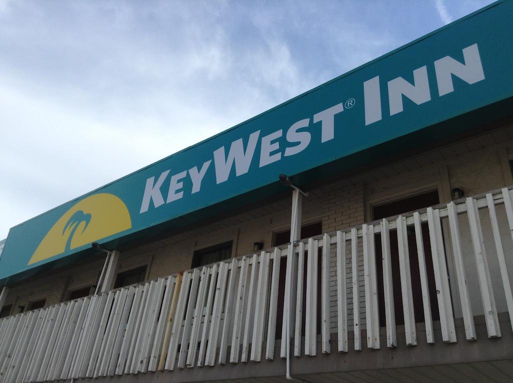 Key West Inn - Hobart Merrillville Exterior photo